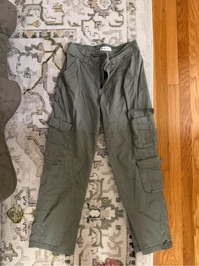 Abercrombie & Fitch Men's Olive Green Cargo Pants